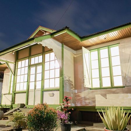 Rumah Nizar Bukittinggi Buitenkant foto